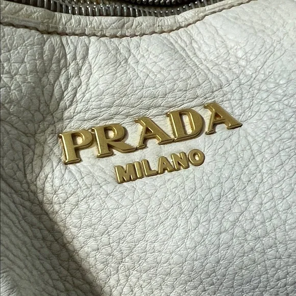 3287 Prada Ivory Leather Hobo Bag - Picture 7 of 8